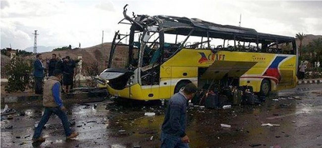 Египетский автобус с корейскими туристами взорвался у границы с Израилем