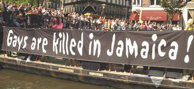 Ямайца-убийцу британцы не могут депортировать на родину, потому что он — гей