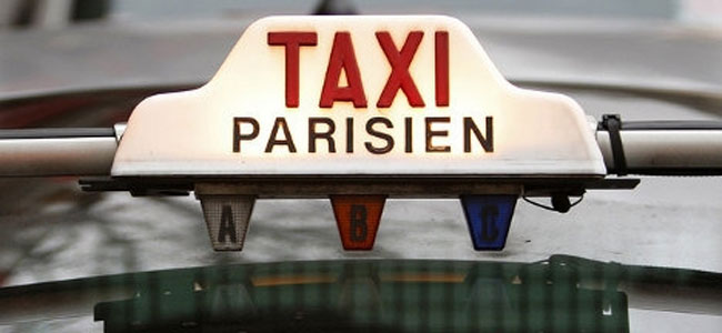 В Париже таксист надул клиентку из Индии на 400 евро