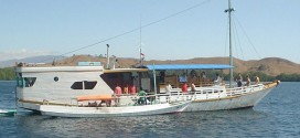Судно с белыми туристами затонуло в Индонезии. 15 пассажиров пропало без вести