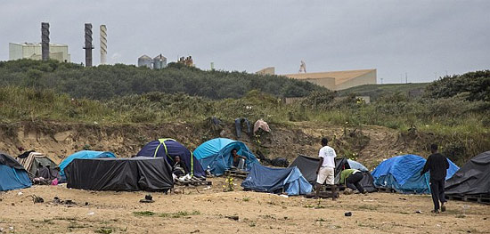 Мигранты в Кале 