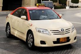 Таксисты ОАЭ должны будут выполнять функцию гидов