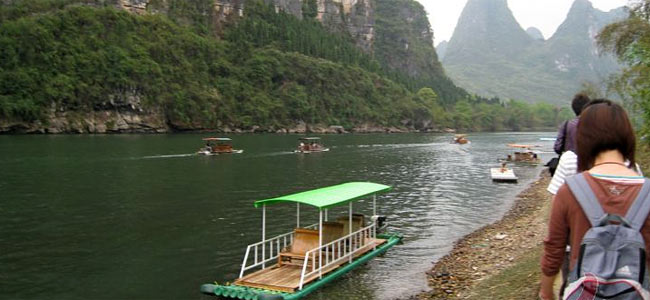 boat-capsize-in-china