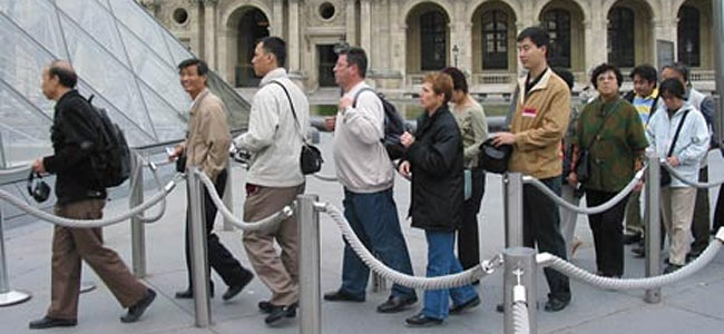 Китайским туристам не везет во Франции