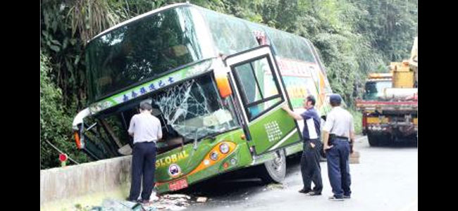 taiwan-bus-crash