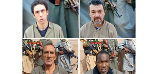 Трое заложников Аль-Каиды вернулись во Францию из Нигера после трех лет неволи
