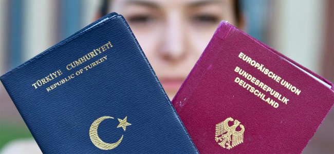 Сто тысяч иностранцев стали гражданами Германии в прошлом году