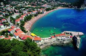 Черногорский Петровац лидирует в рейтинге бюджетных пляжных курортов Европы