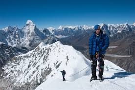 Власти Непала решили ужесточить меры по контролю за безопасностью альпинистов