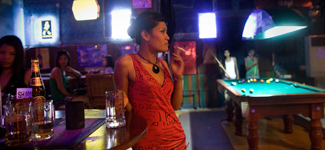 cambodian-bargirl