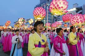 Корейский фестиваль лотосовых фонарей удивит гостей эффектным зрелищем