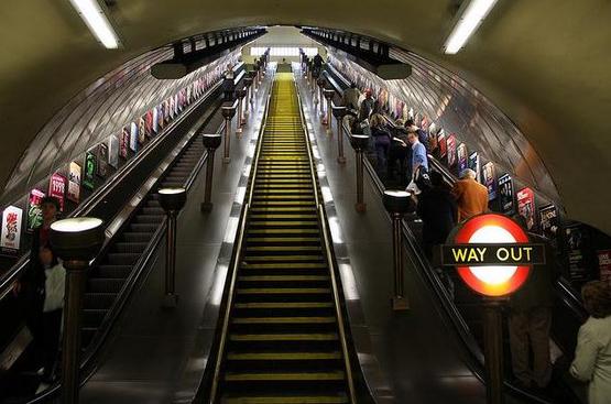 В лондонском метро появится кинотеатр