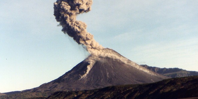 Японский вулкан проснулся после 22 лет молчания