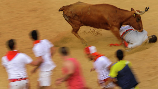 С начала июля в Испании быки насмерть забодали 7 человек во время праздничных забегов