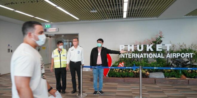 В аэропорту Пхукета погиб турист